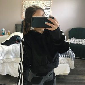BOOHOO Velvet Cropped Hoodie